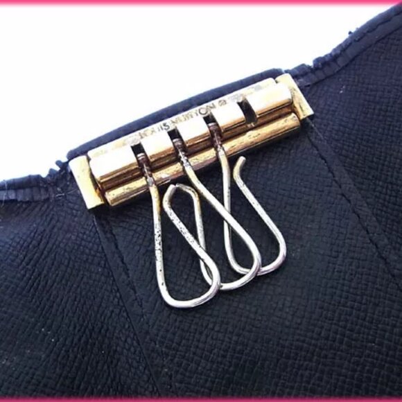 Louis Vuitton Key holder Key case Epi Black Woman Authentic Used Y2551 - Picture 5 of 5